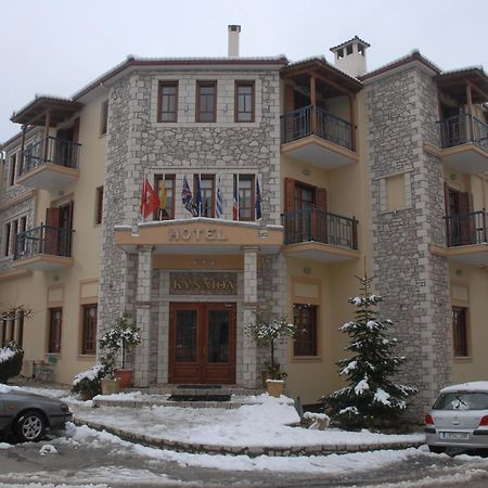 Hotel Kynaitha 칼라브리타 외부 사진